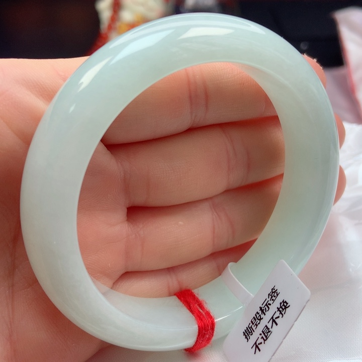 翡翠手镯未镶嵌57圈推荐