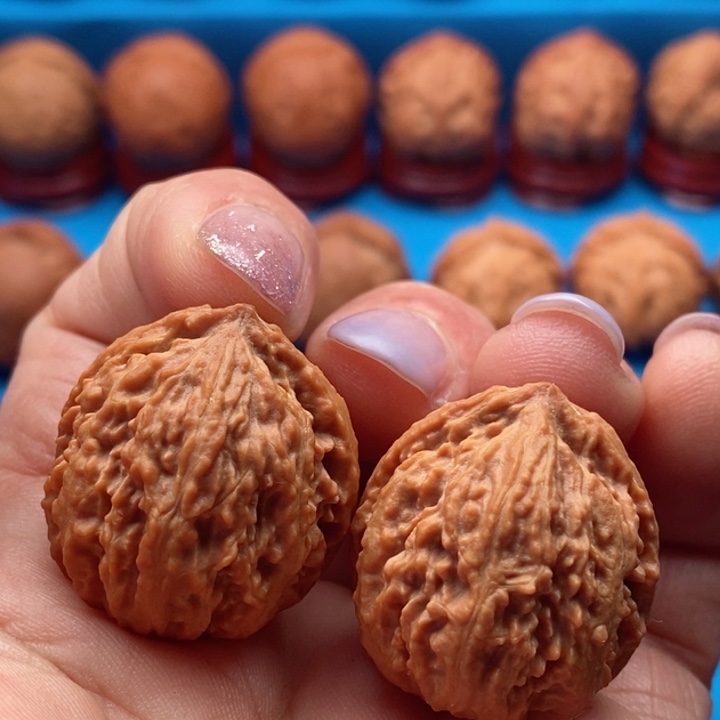 文玩核桃把件精品文玩手捻元