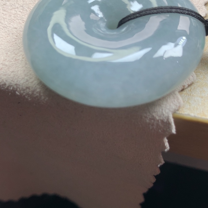 翡翠颈饰未镶嵌吊坠