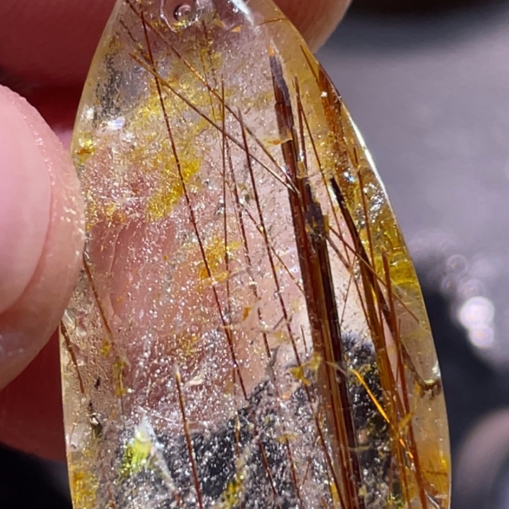 新***统发晶颈饰未镶嵌钛