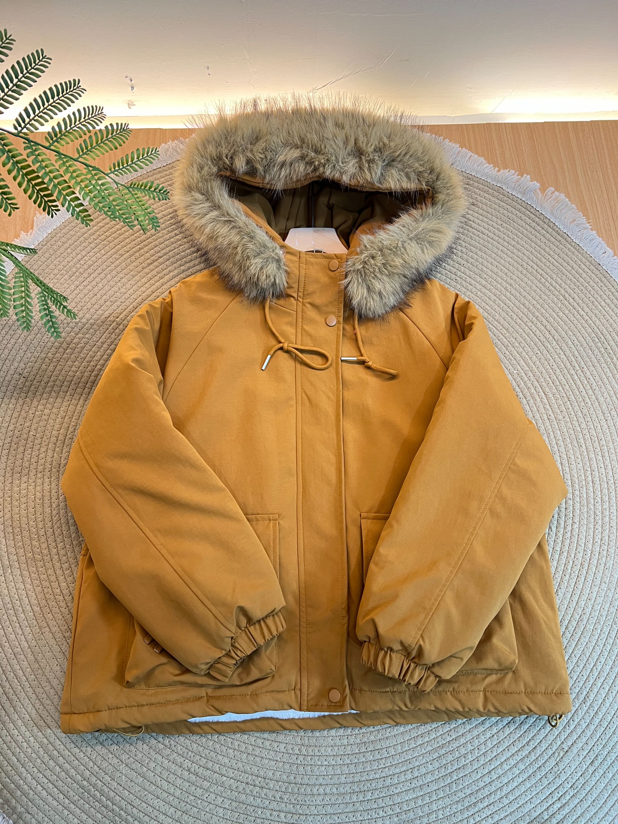 韩版慵懒大毛领加绒派克服 