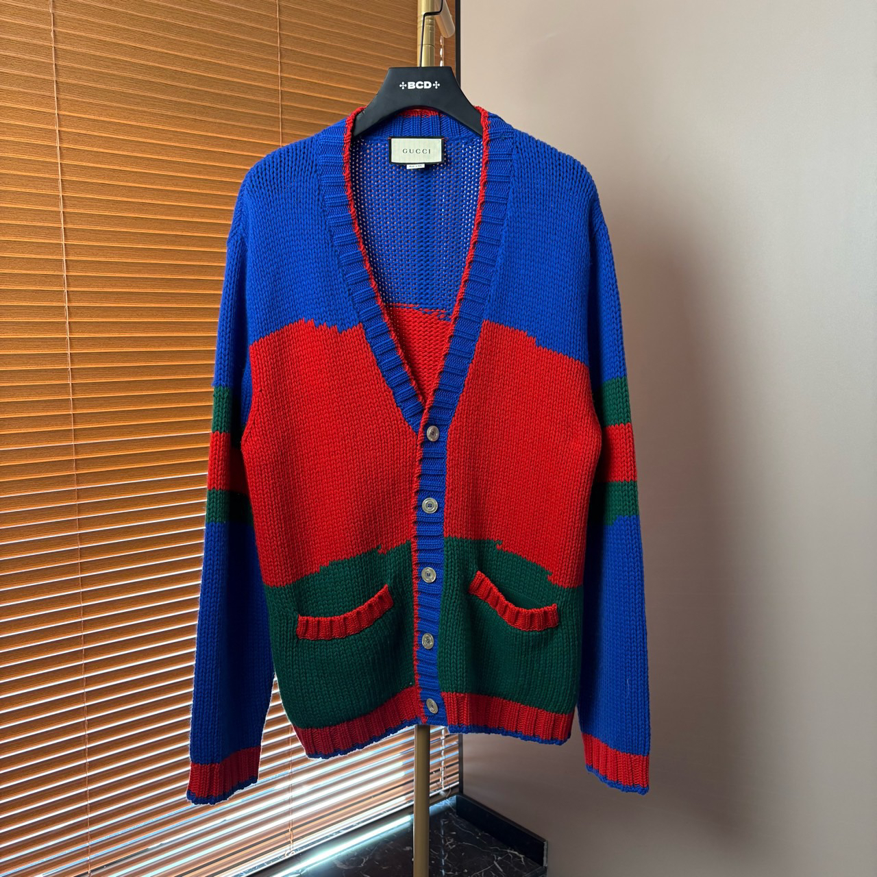 95新 GUCCI/古驰 （原）拼色条纹V领针织开衫 L码/fg205477