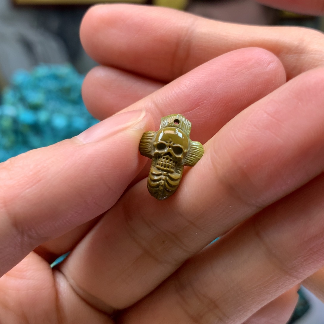 绿松石配饰未镶嵌