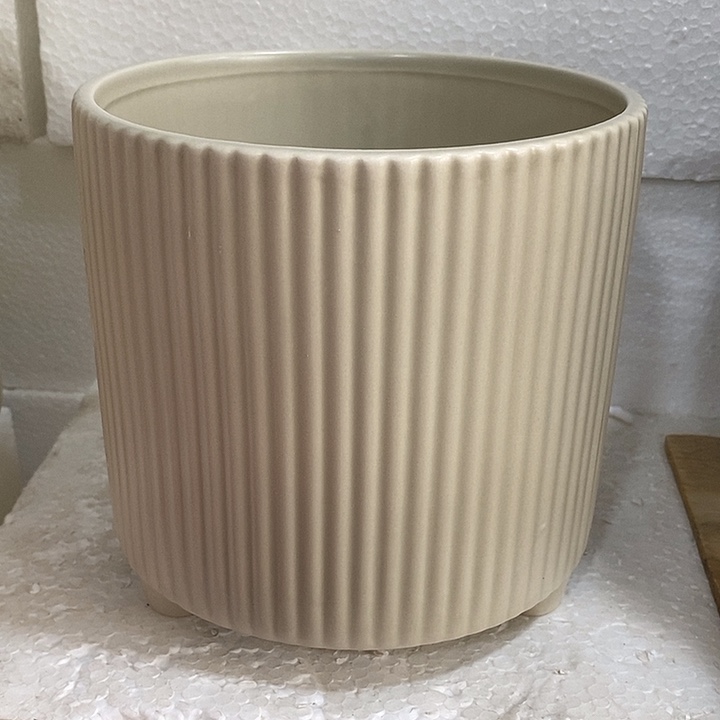 陶摆件陶盆有孔 瑕疵针孔漏釉介意勿拍外口 16外高16