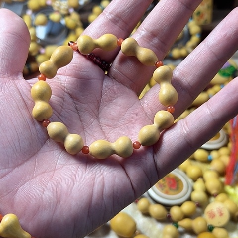 天****品葫芦手串定制版的