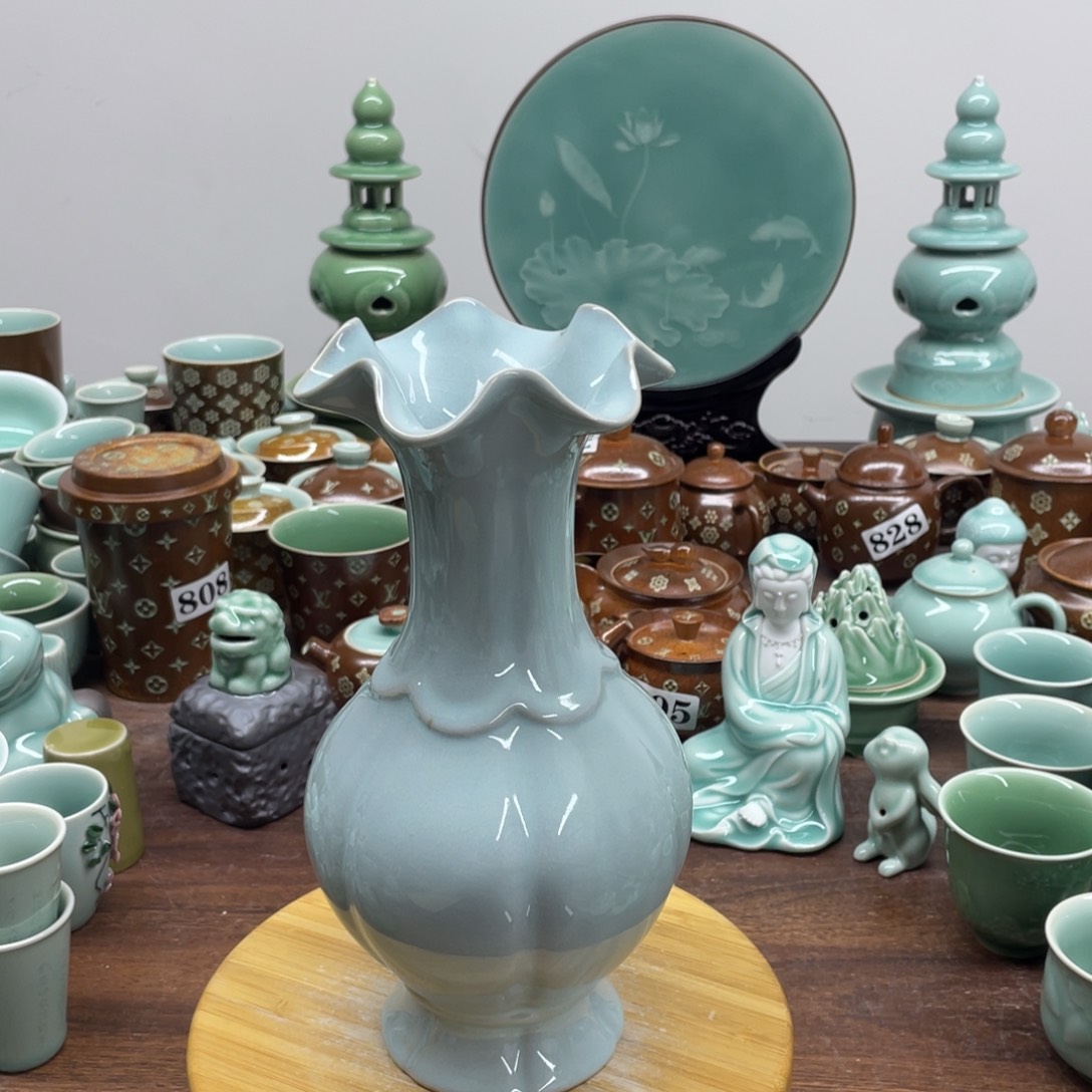 特价福利22.5厘米花瓶