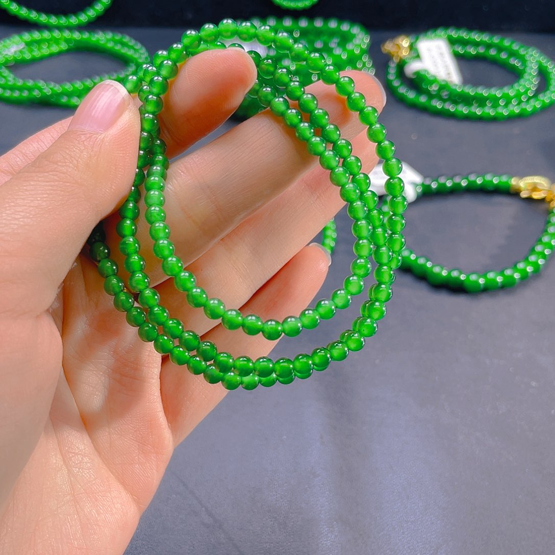 翡翠未镶嵌颈饰卡4