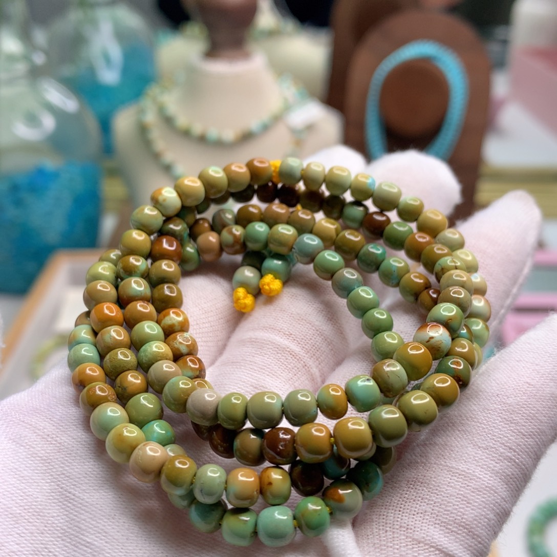 绿松石未镶嵌饰品