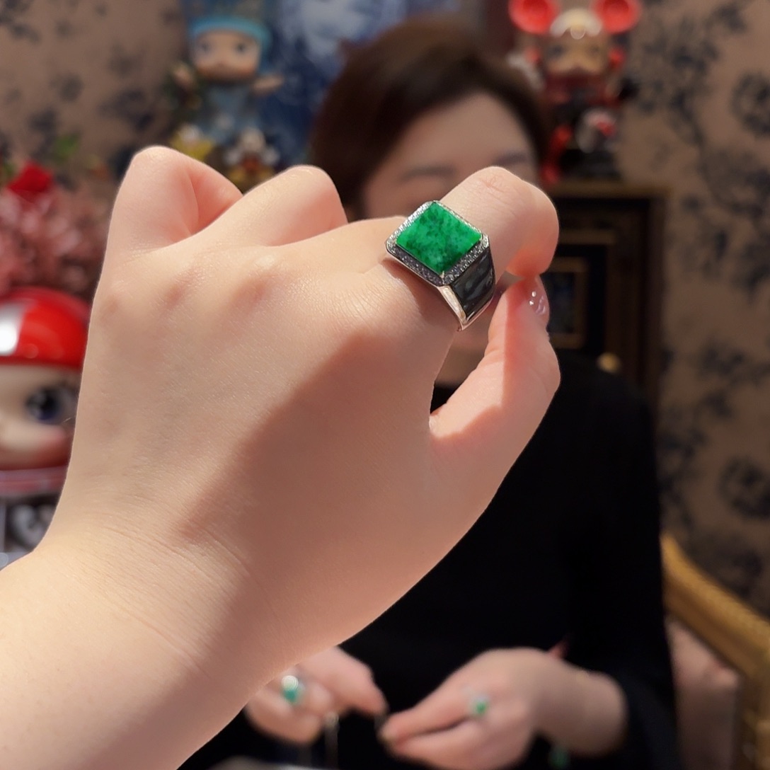 翡翠戒指银S925镶嵌戒指