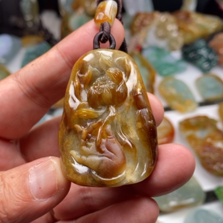 【闪购商品】翡翠颈饰未镶嵌缅甸翡翠A货吊坠