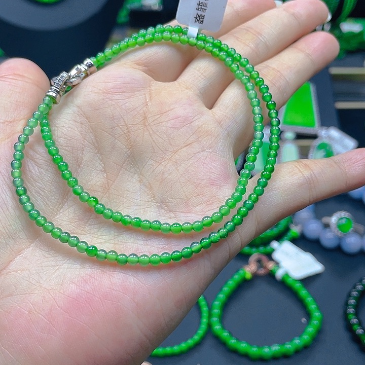 翡翠未镶嵌颈饰天然A货翡翠 阳绿锁骨链3