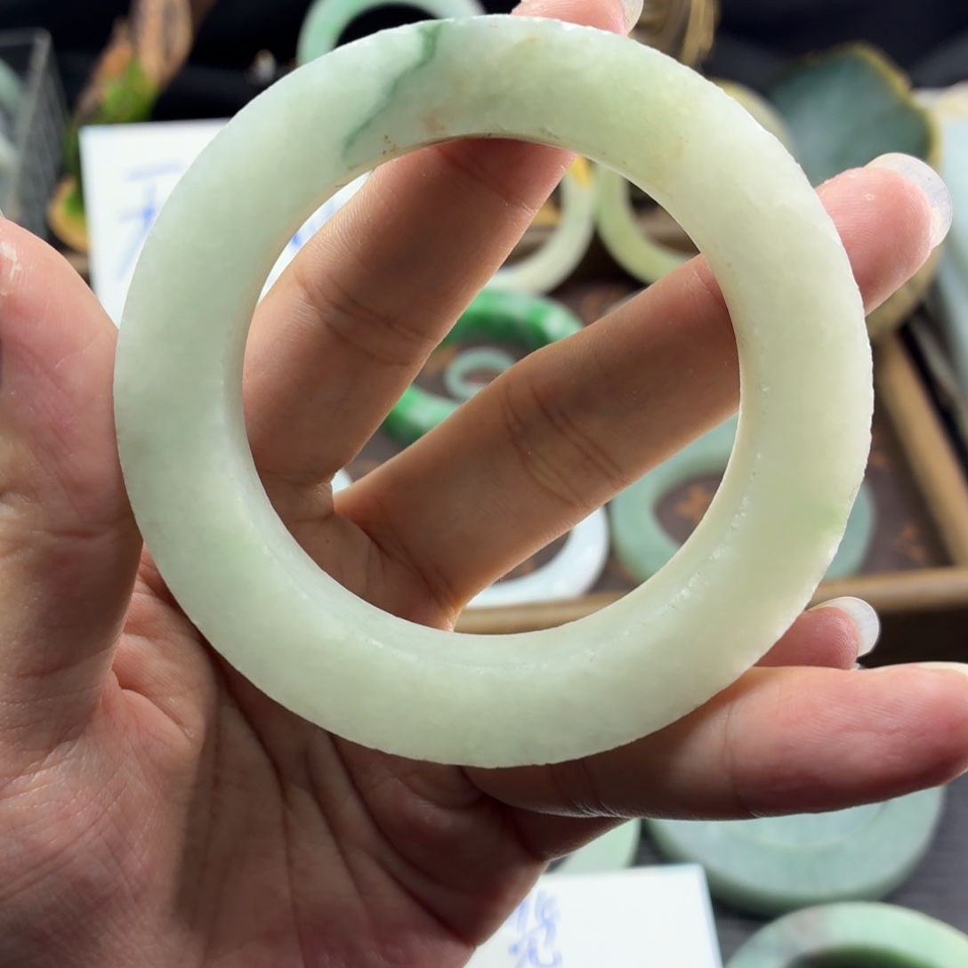 定制翡翠未镶嵌缅甸翡翠A货手镯毛胚定制