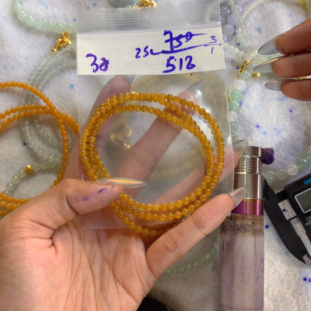 定制翡翠未镶嵌天然缅甸翡翠多样性