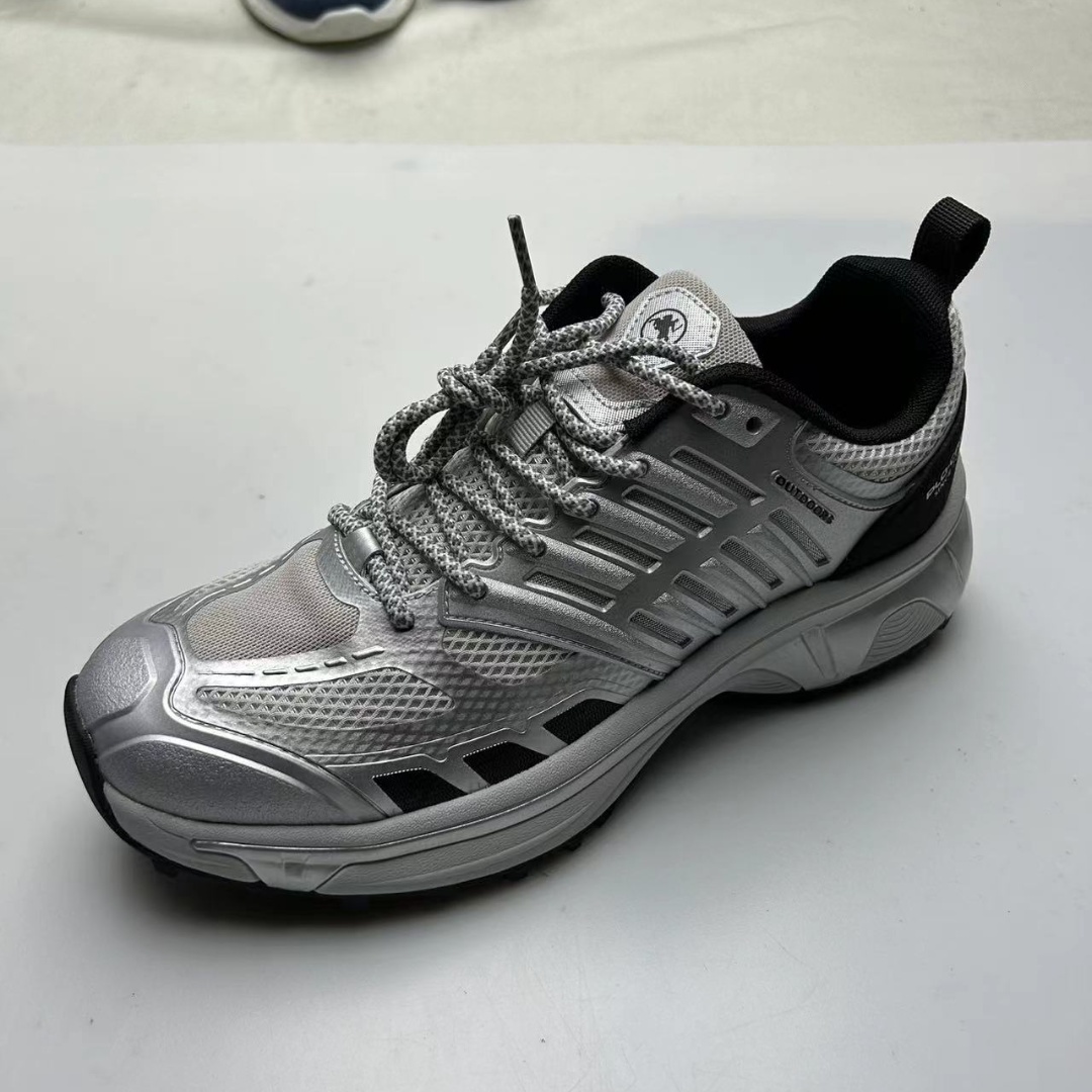 外贸尾单徒步鞋透气防滑减震适合户外休闲运动越野