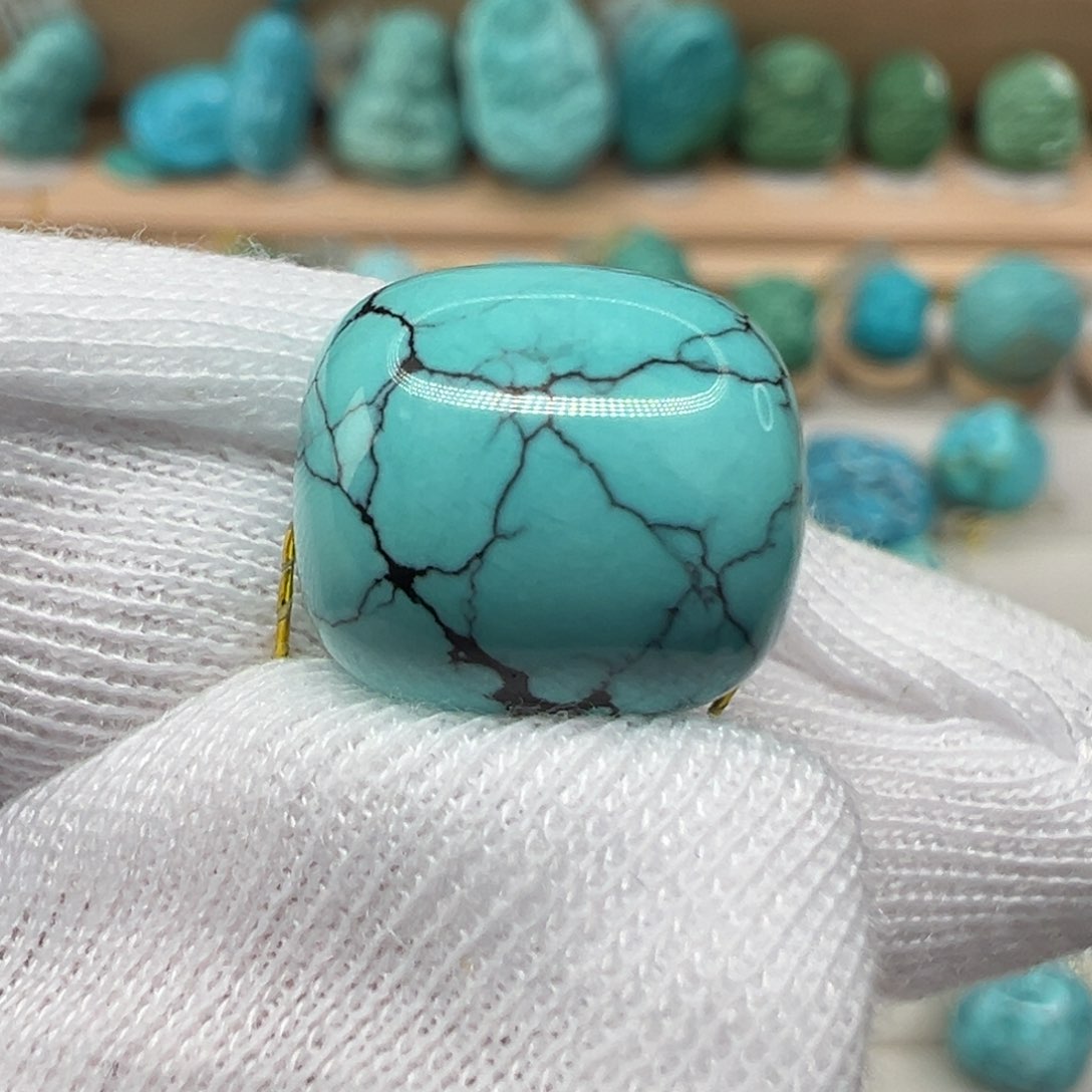 绿松石配饰未镶嵌