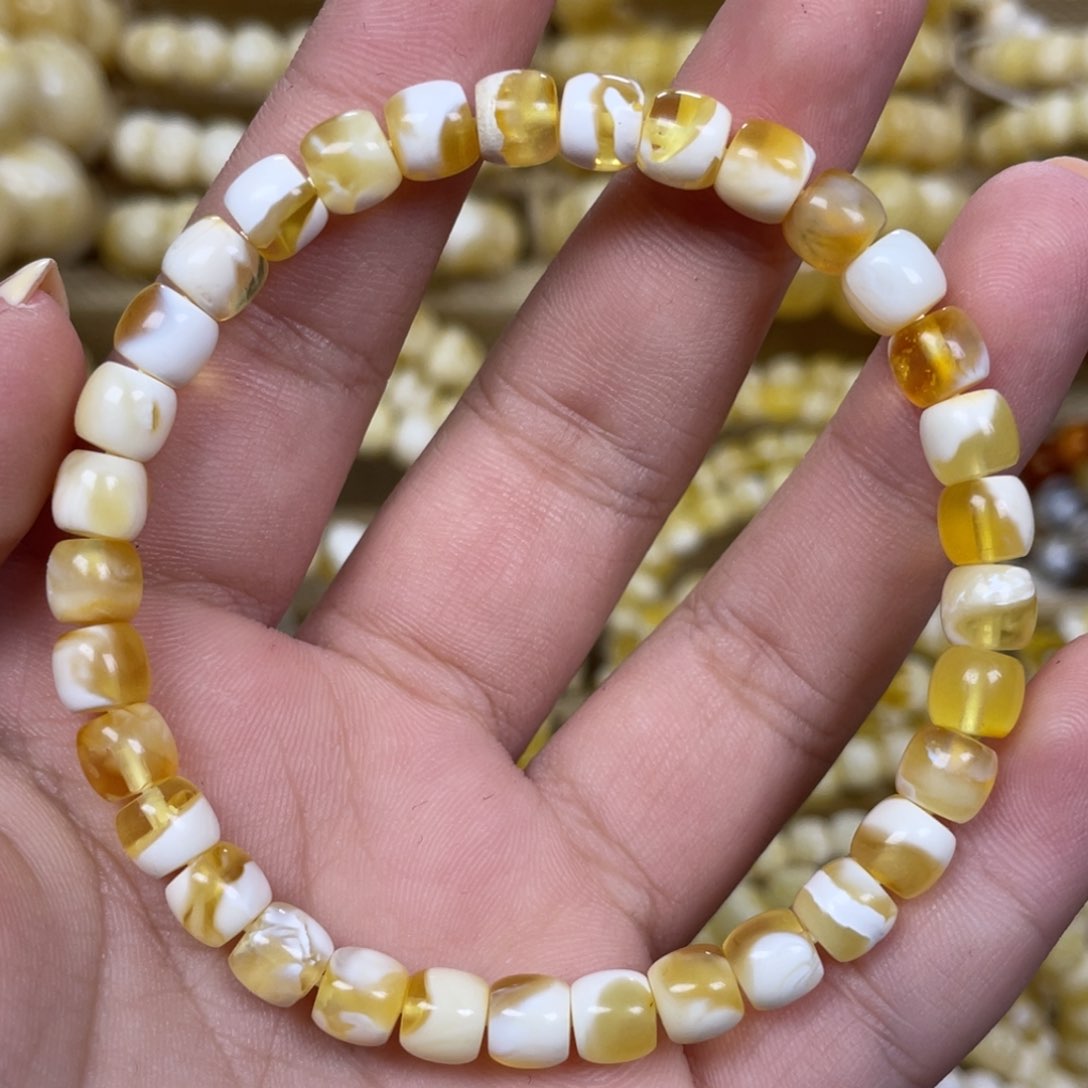 手绳琥珀未镶嵌6.2m