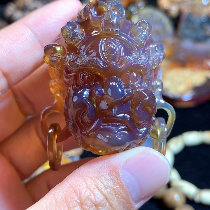 琥珀颈饰未镶嵌立体大黑天