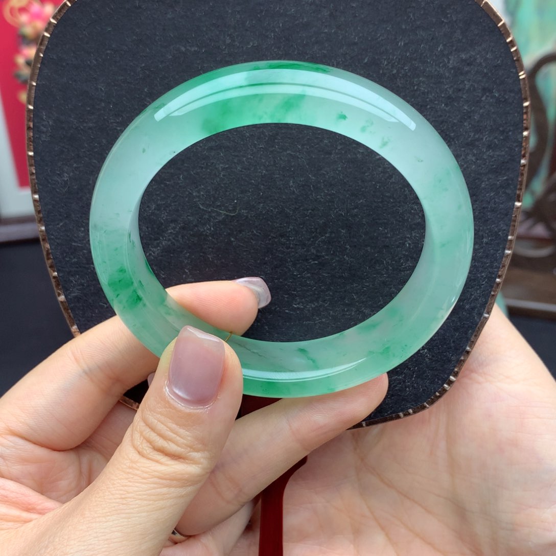 石英质玉手镯未镶嵌S***y