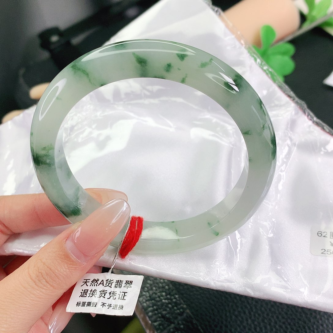 未镶嵌手镯翡翠62圈