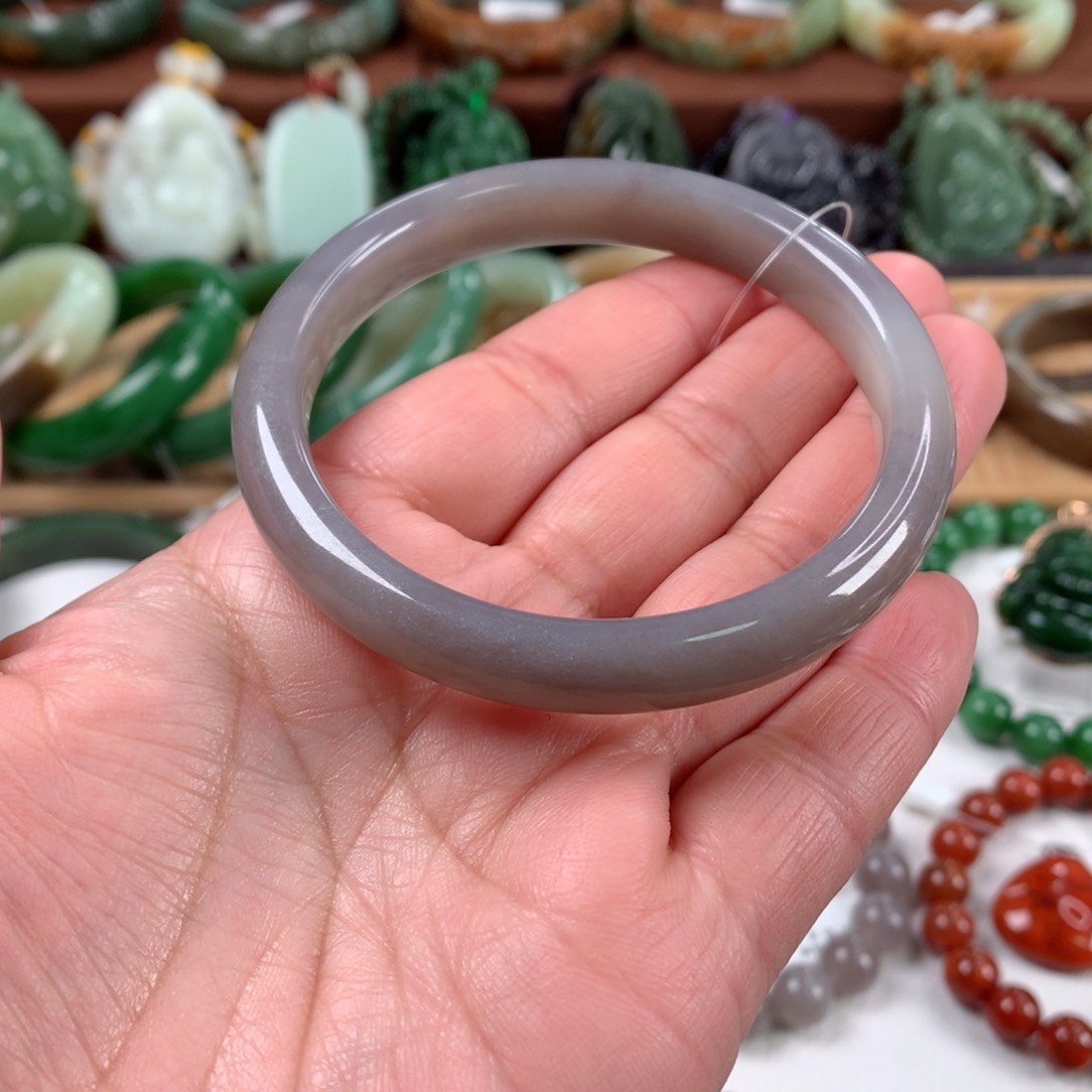 和田玉手镯未镶嵌59口径