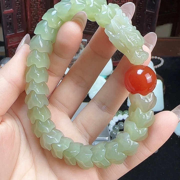 和田玉未镶嵌颈饰定制发货