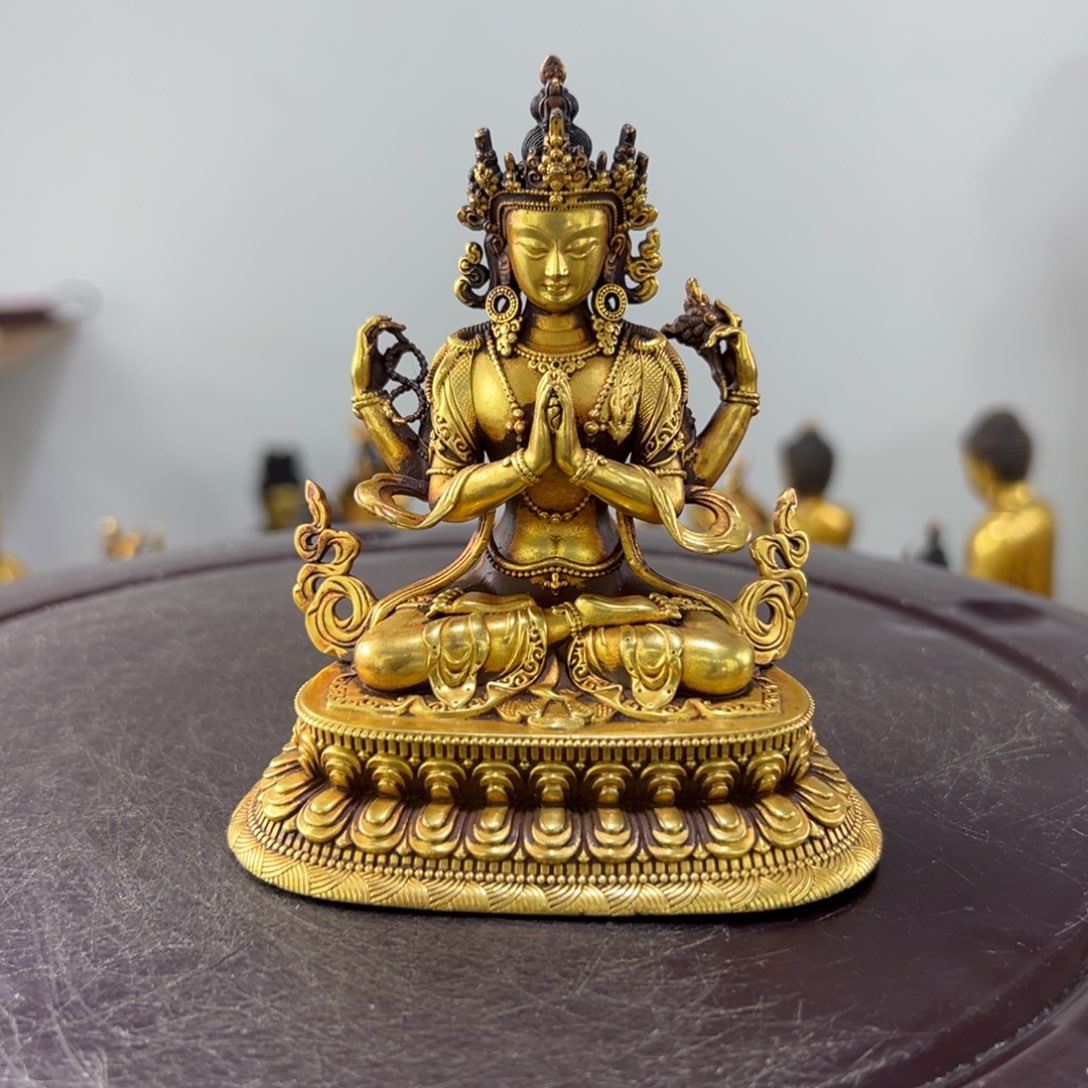 火*盒佛像的造型和造型都