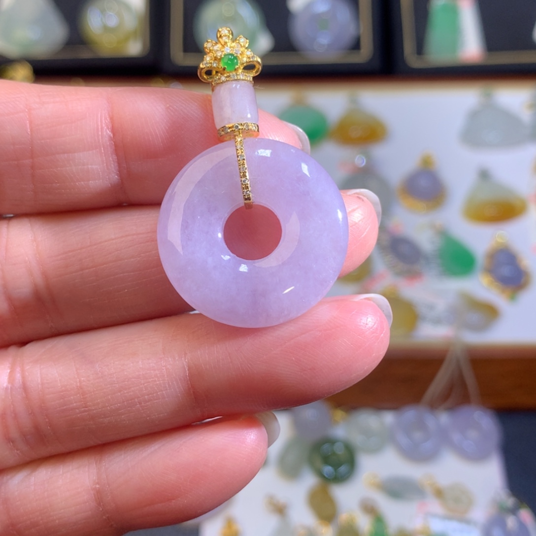 翡翠18K金镶嵌颈饰