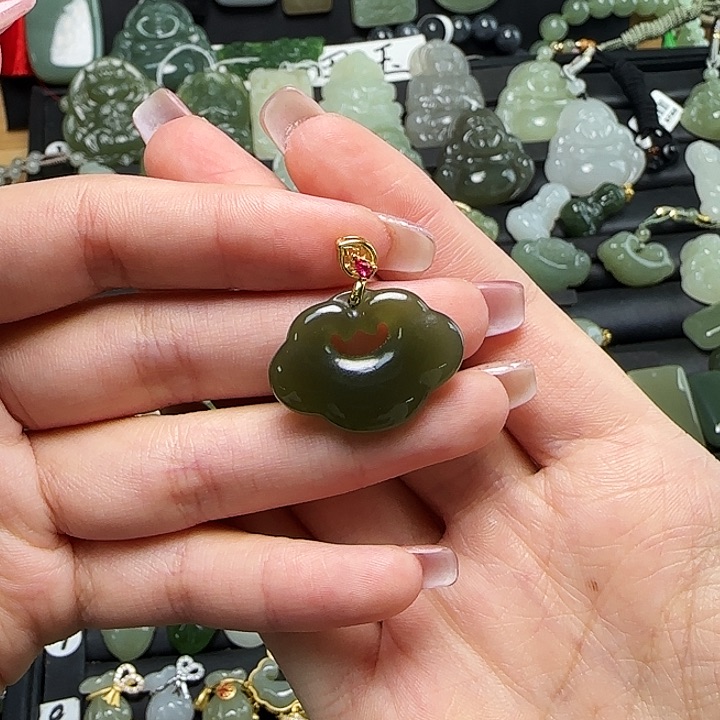 颈饰银S925镶嵌和田玉