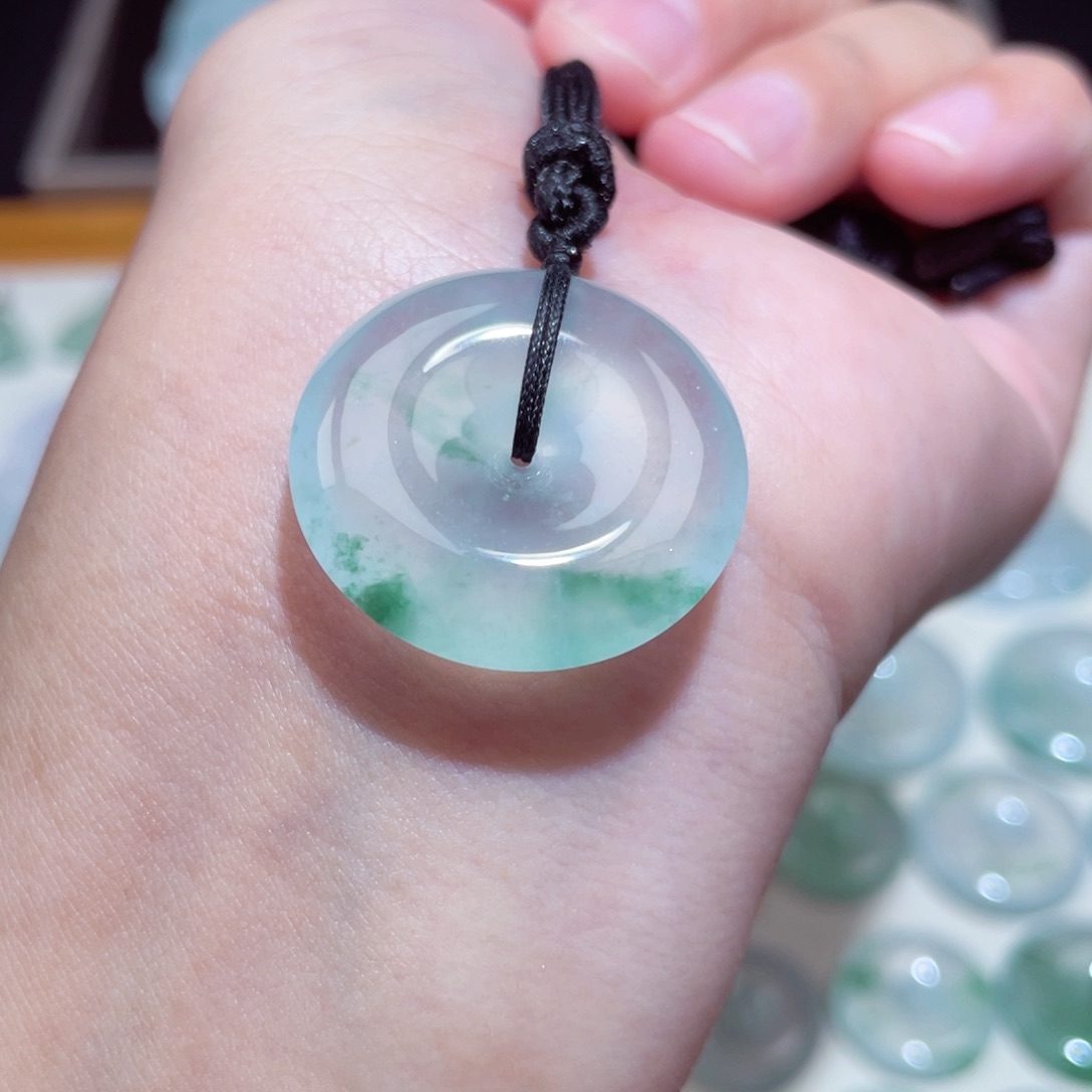 颈饰未镶嵌翡翠扣子