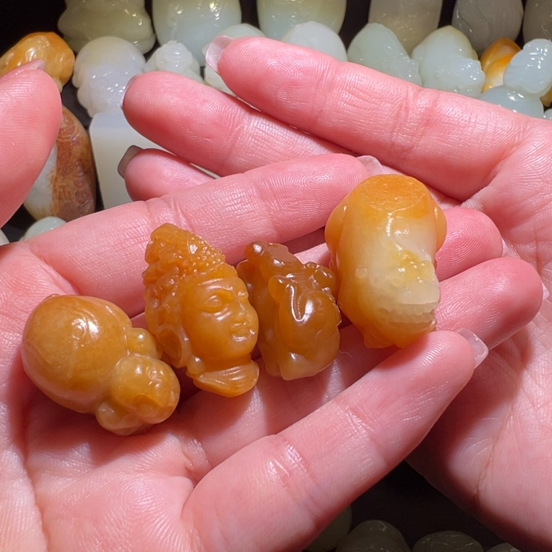 未镶嵌和田玉车挂牡**乡