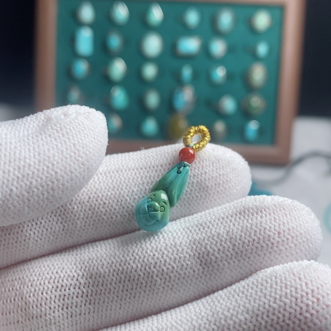 绿松石颈饰未镶嵌