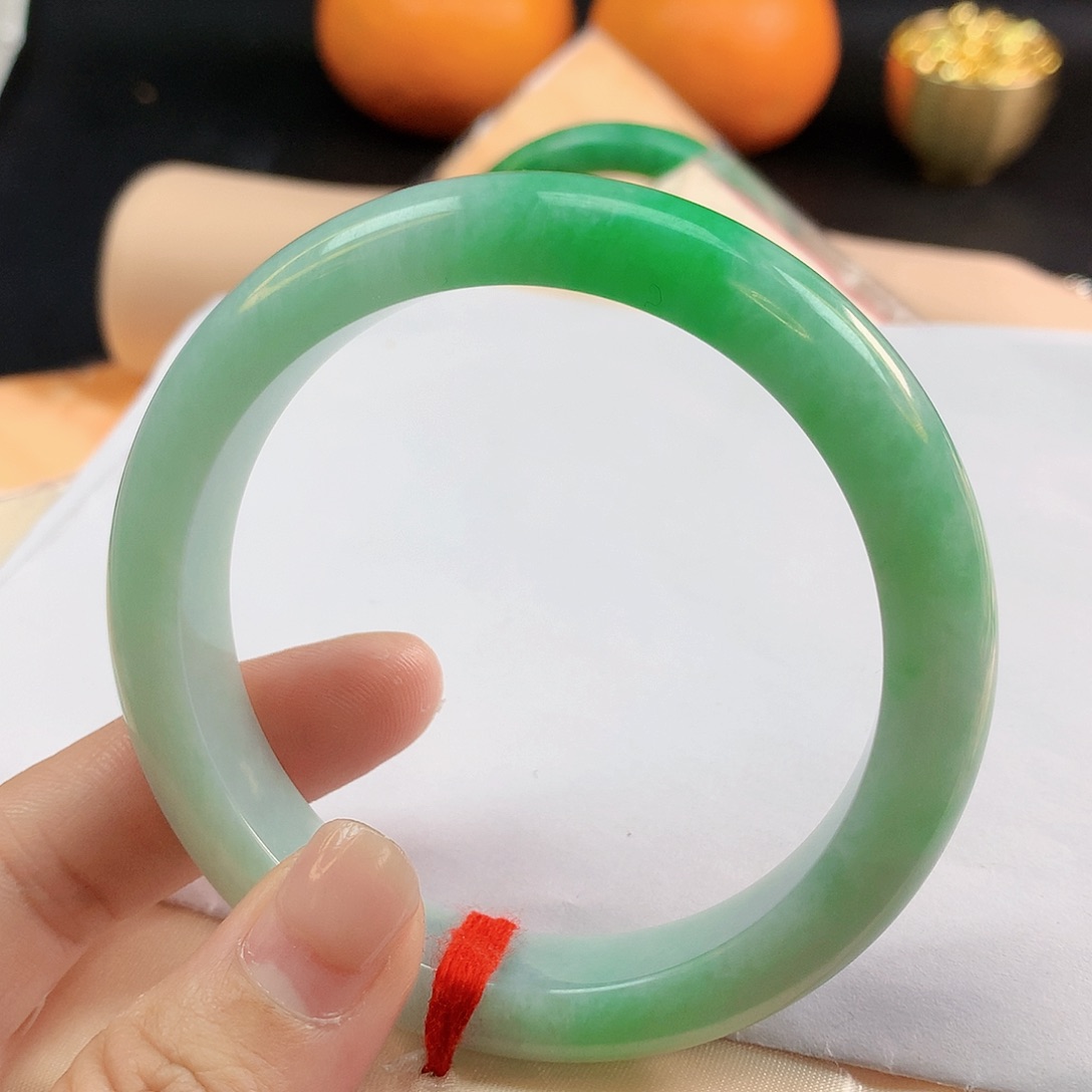 翡翠手镯未镶嵌59圈1728