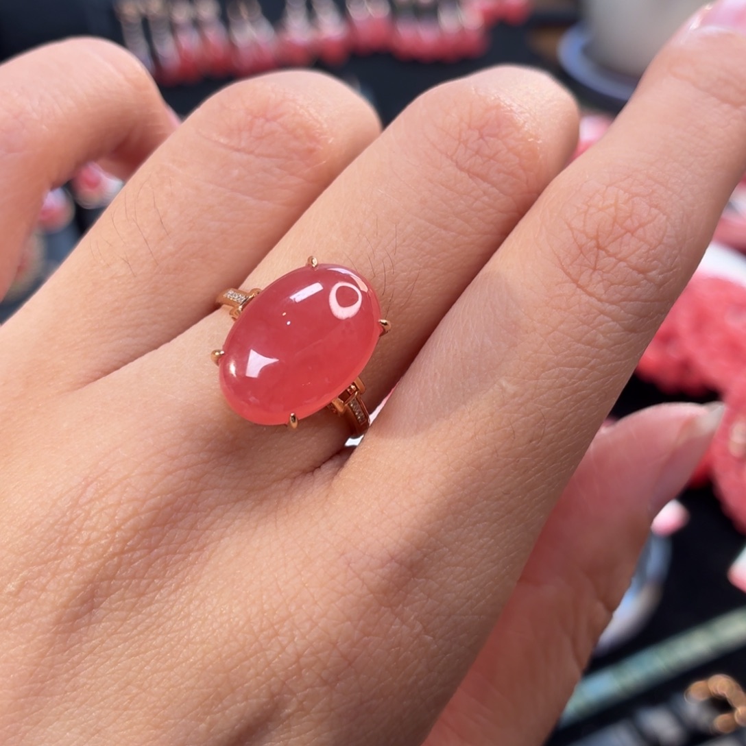 菱锰矿（红纹石）18K金镶嵌戒指极简风