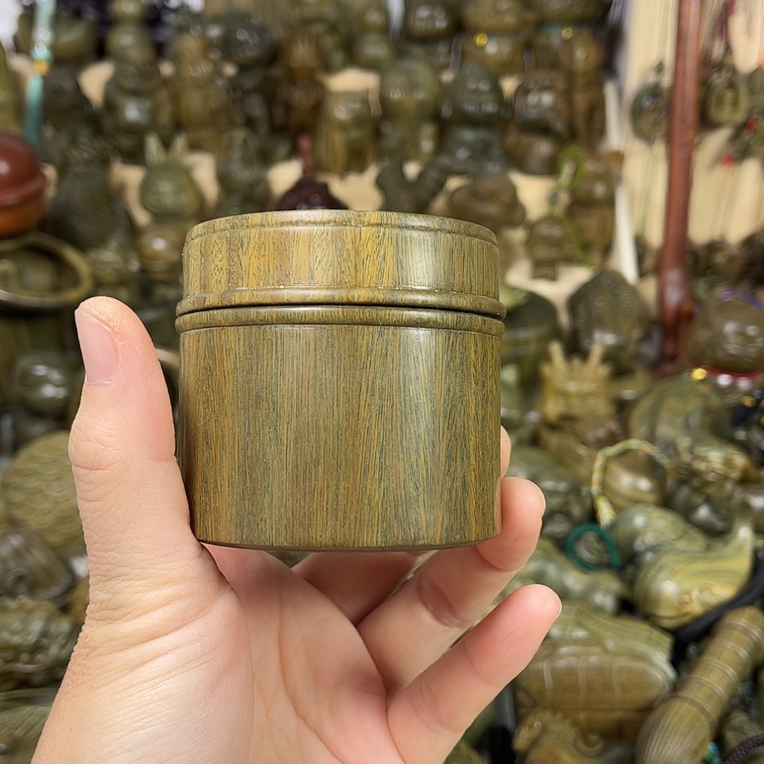 维腊木（绿檀）文**道品香罐