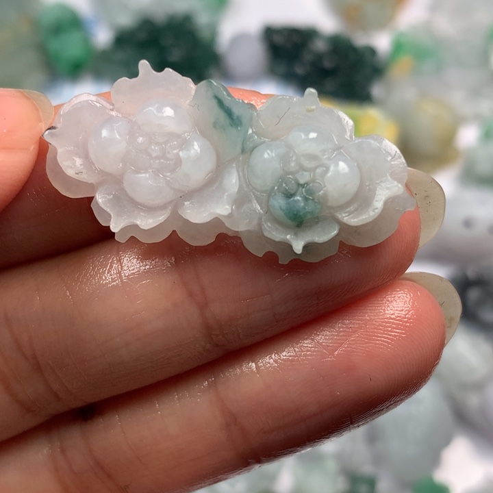 定制翡翠未镶嵌翡翠