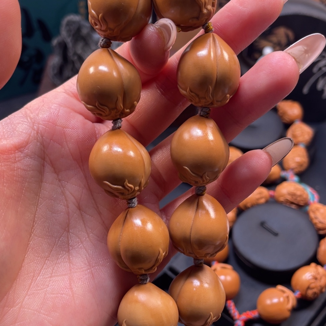 橄榄核吊坠水蜜桃橄榄核