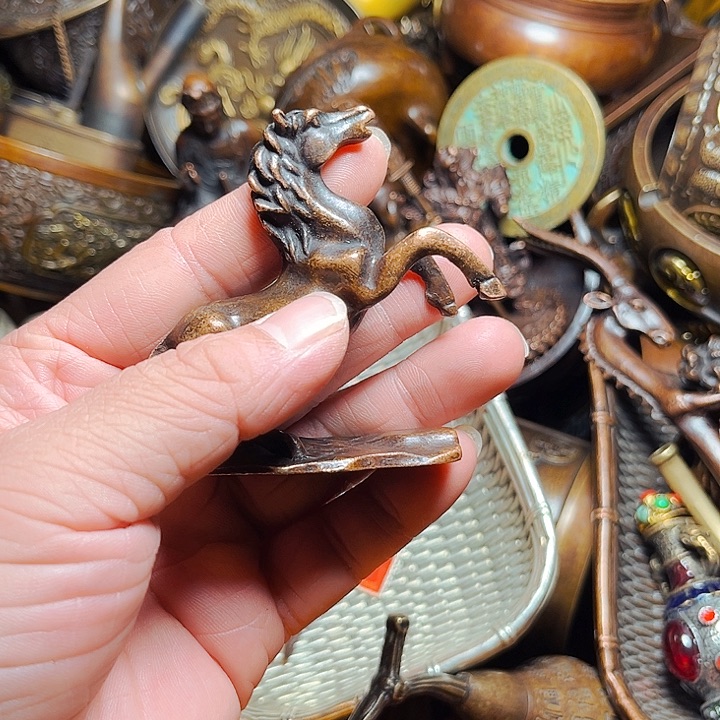 铜器制作精美精致