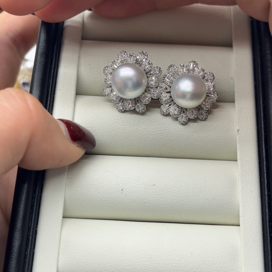 银S925镶嵌耳饰海水珍珠