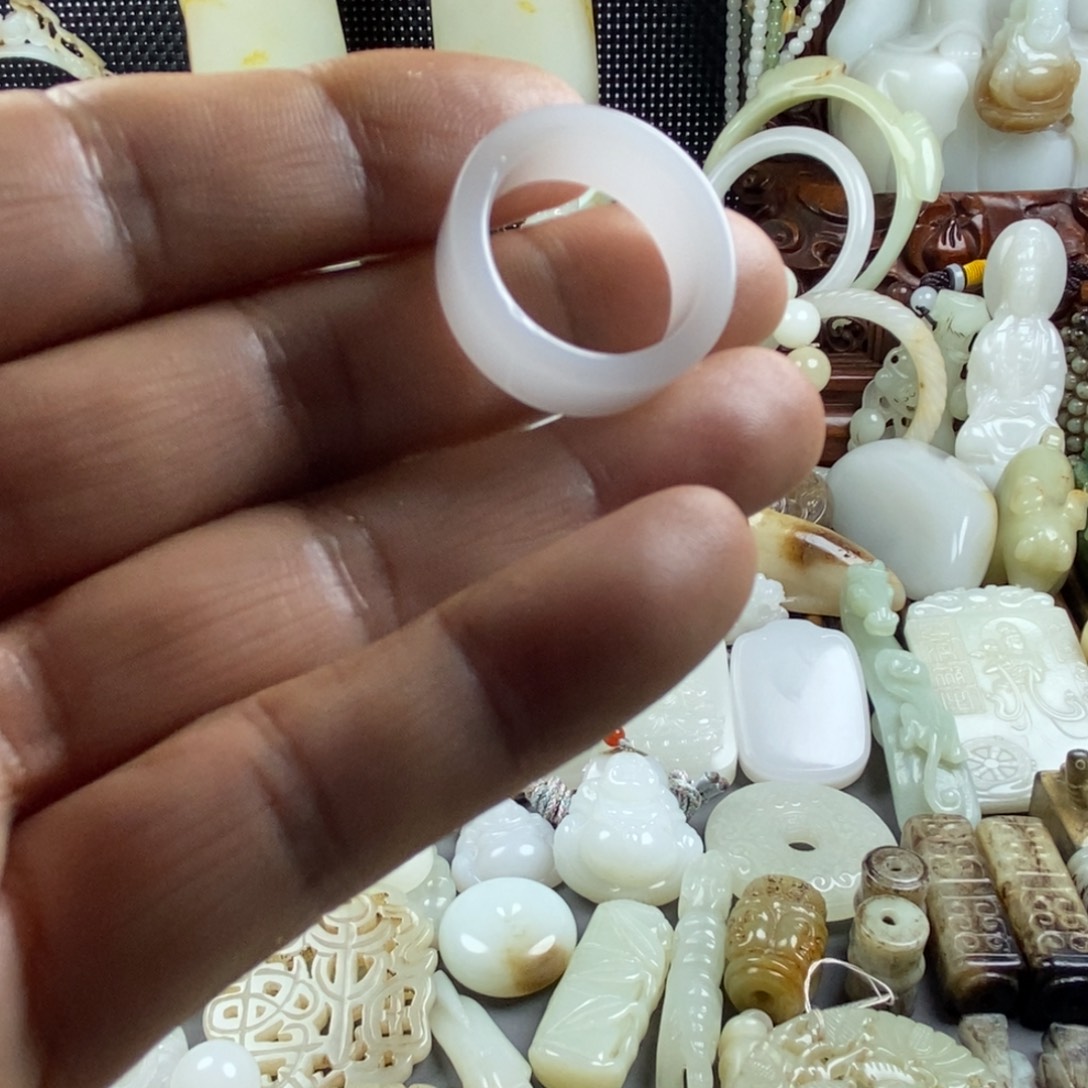 前***量和田玉（糖玉）未镶嵌颈饰