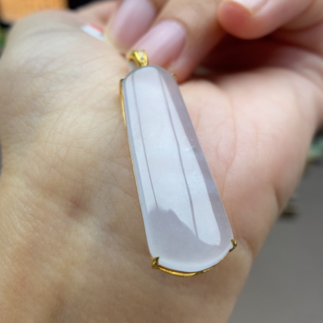 翡翠18K金镶嵌颈饰吊坠17