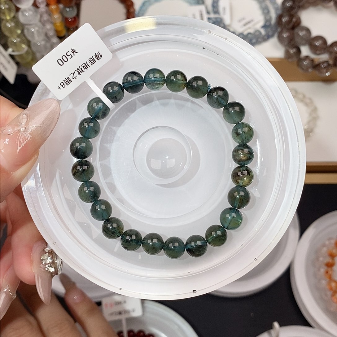 水晶手链未镶嵌一****?留着不发