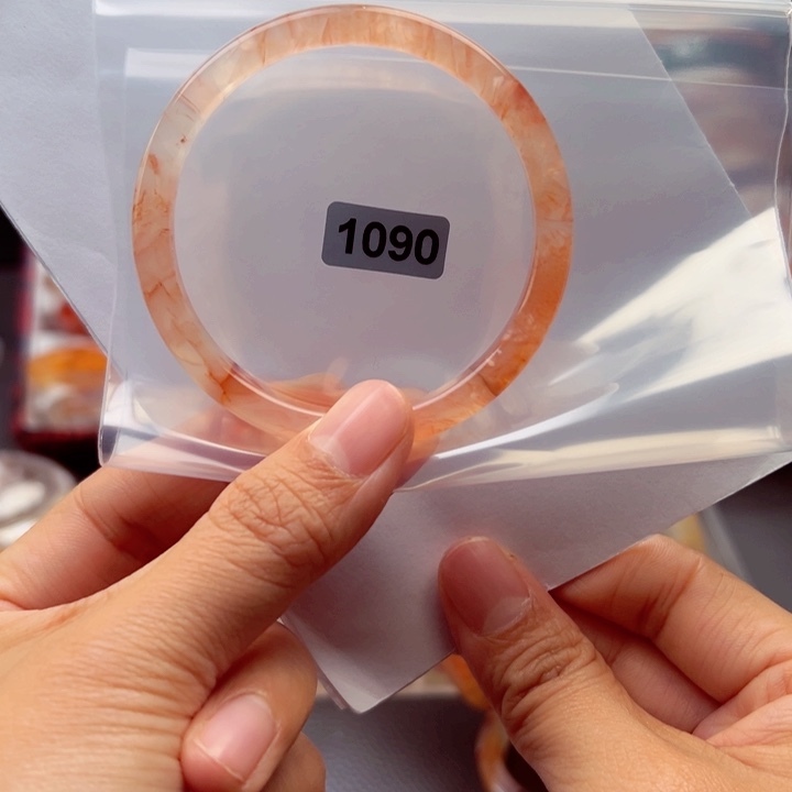 玛瑙/玉髓手镯未镶嵌爱****?