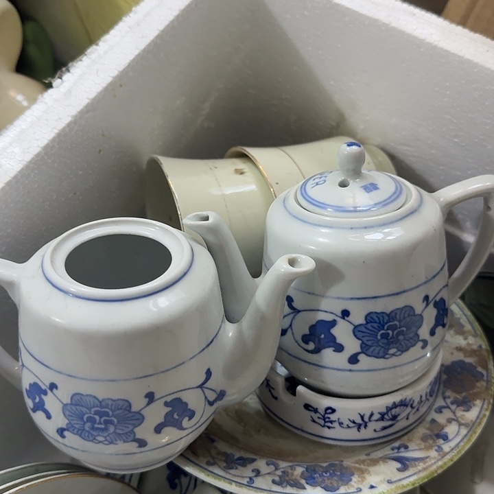茶盏陶瓷盘子啥都有