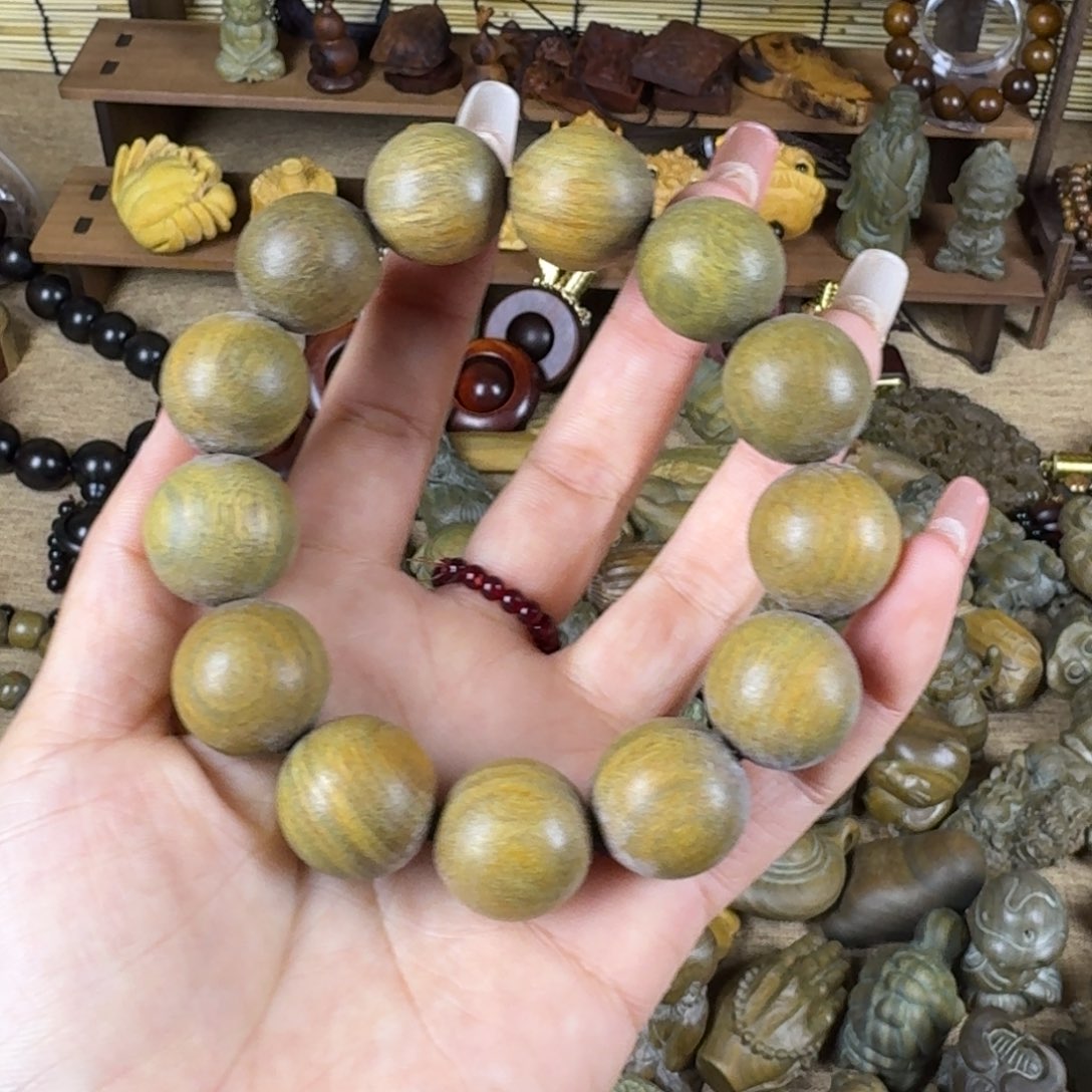 维腊木（绿檀）?****?手串1.8