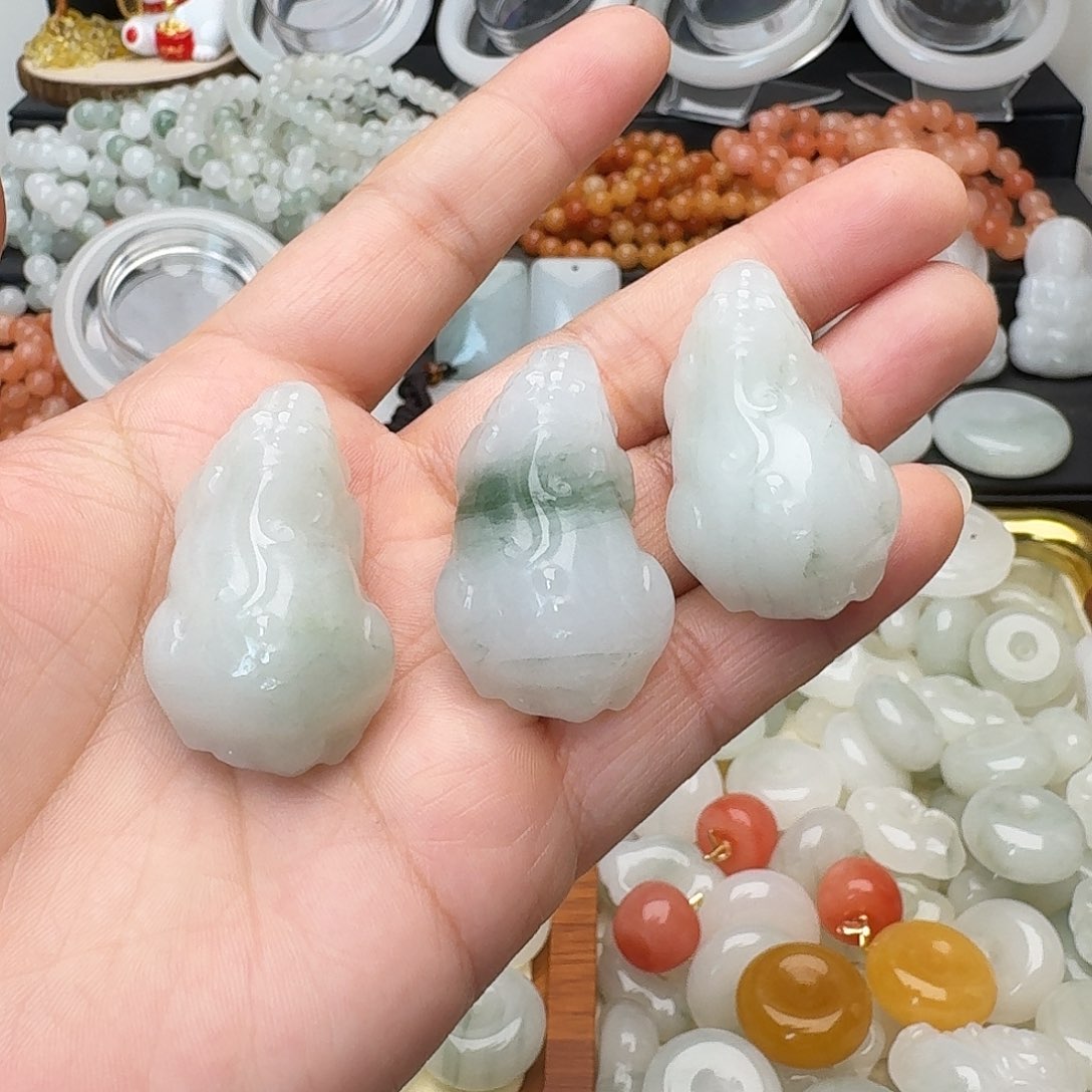 石英质玉未镶嵌颈饰貔貅吊坠