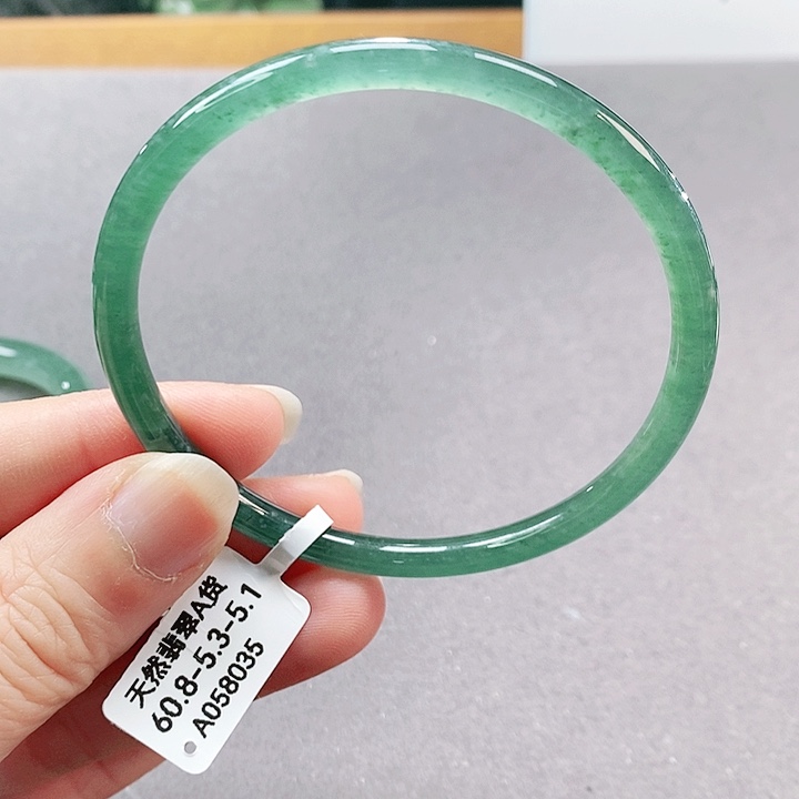 【闪购商品】翡翠手镯（圆镯）未镶嵌