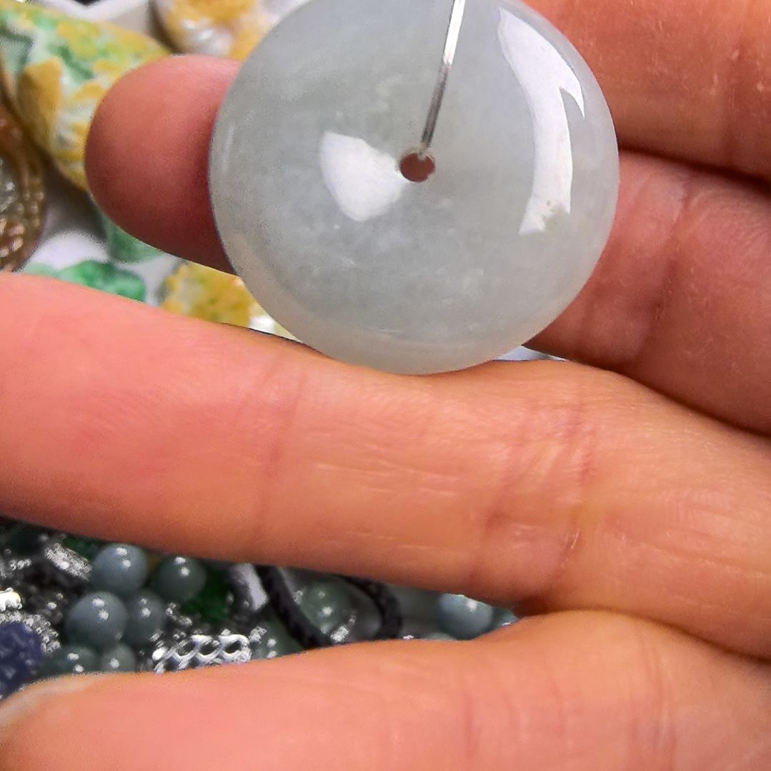 翡翠颈饰未镶嵌吊坠