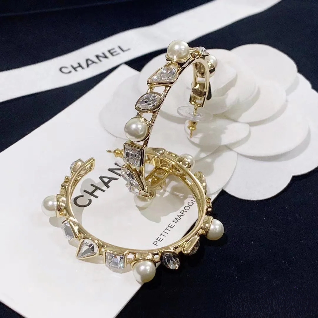 未使用 Chanel/香奈儿 金色耳圈镶钻繁时尚轻奢