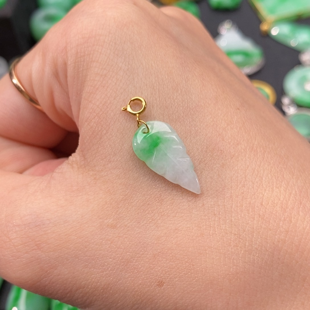 翡翠颈饰18K金镶嵌翡翠