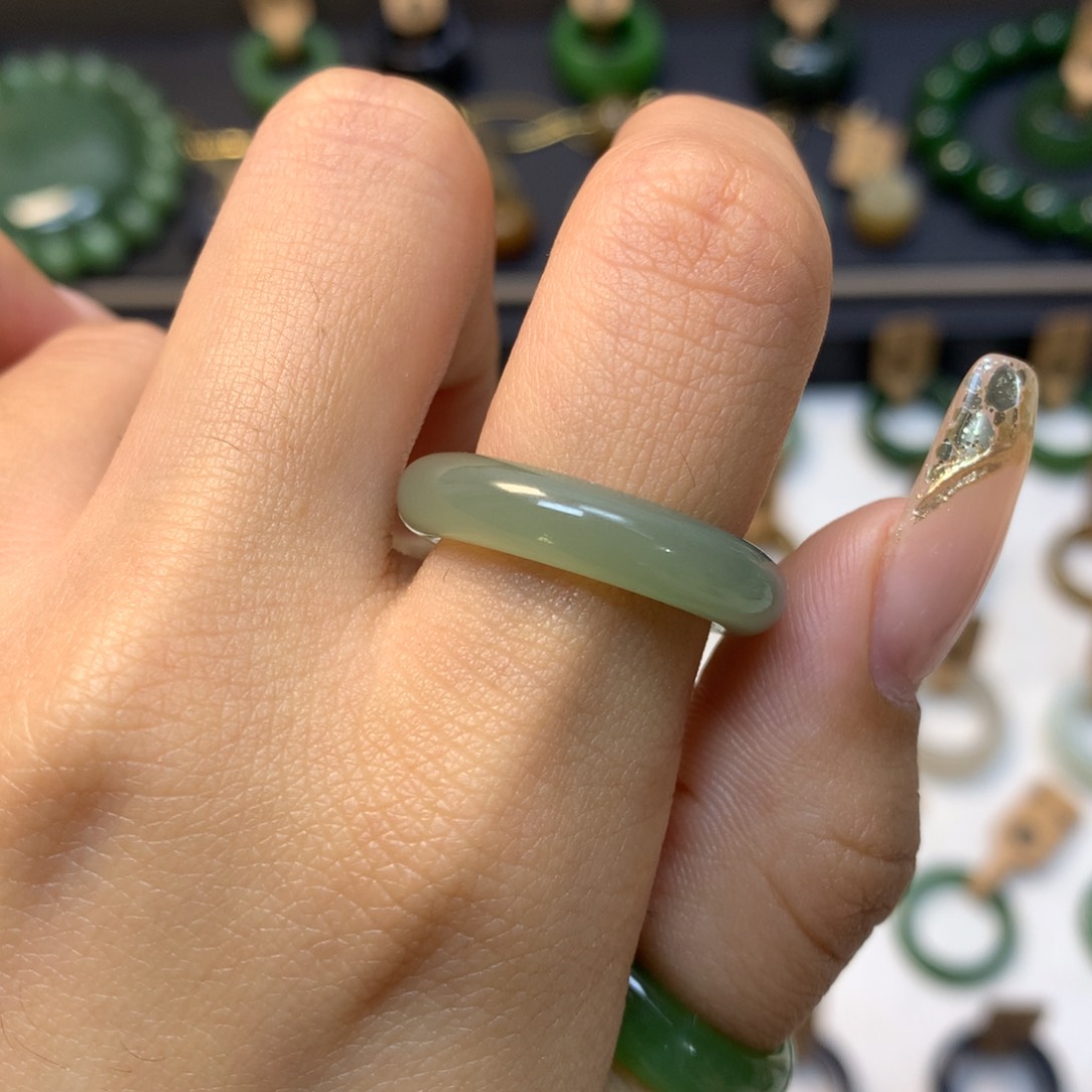 和田玉（糖玉）戒指未镶嵌